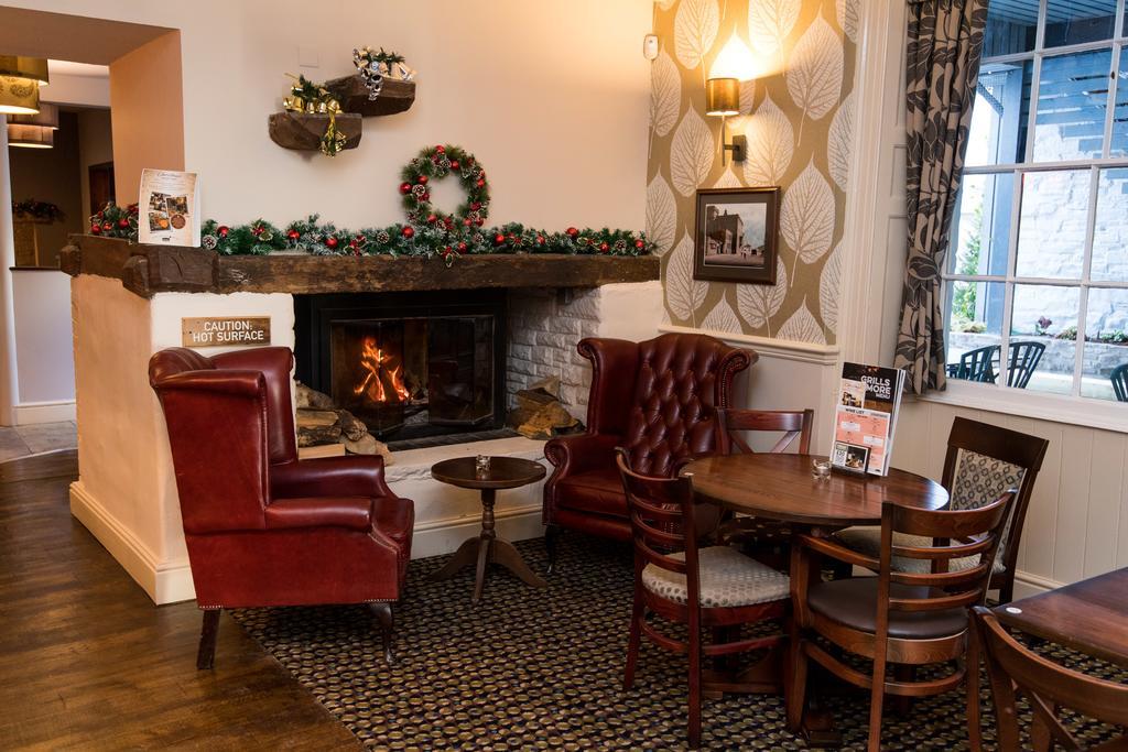 The Wellington Hotel Brecon Buitenkant foto