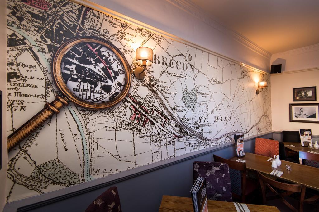 The Wellington Hotel Brecon Buitenkant foto