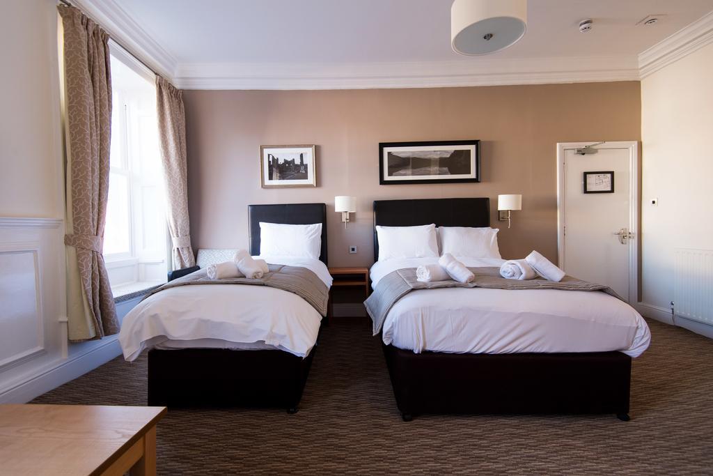 The Wellington Hotel Brecon Buitenkant foto