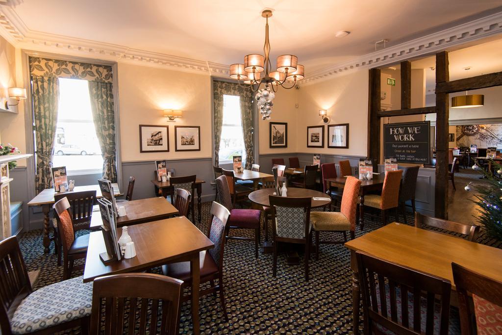 The Wellington Hotel Brecon Buitenkant foto