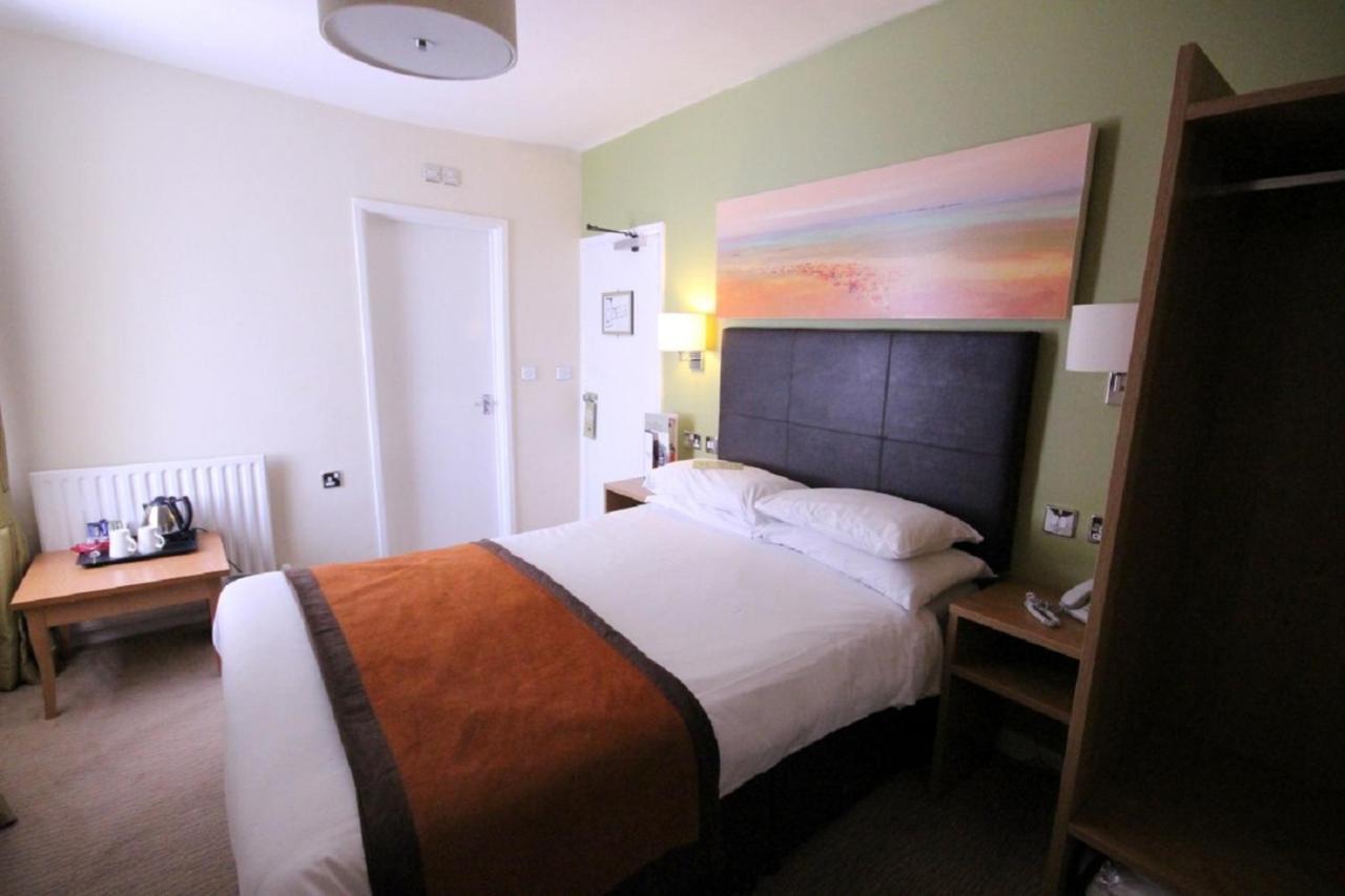 The Wellington Hotel Brecon Buitenkant foto