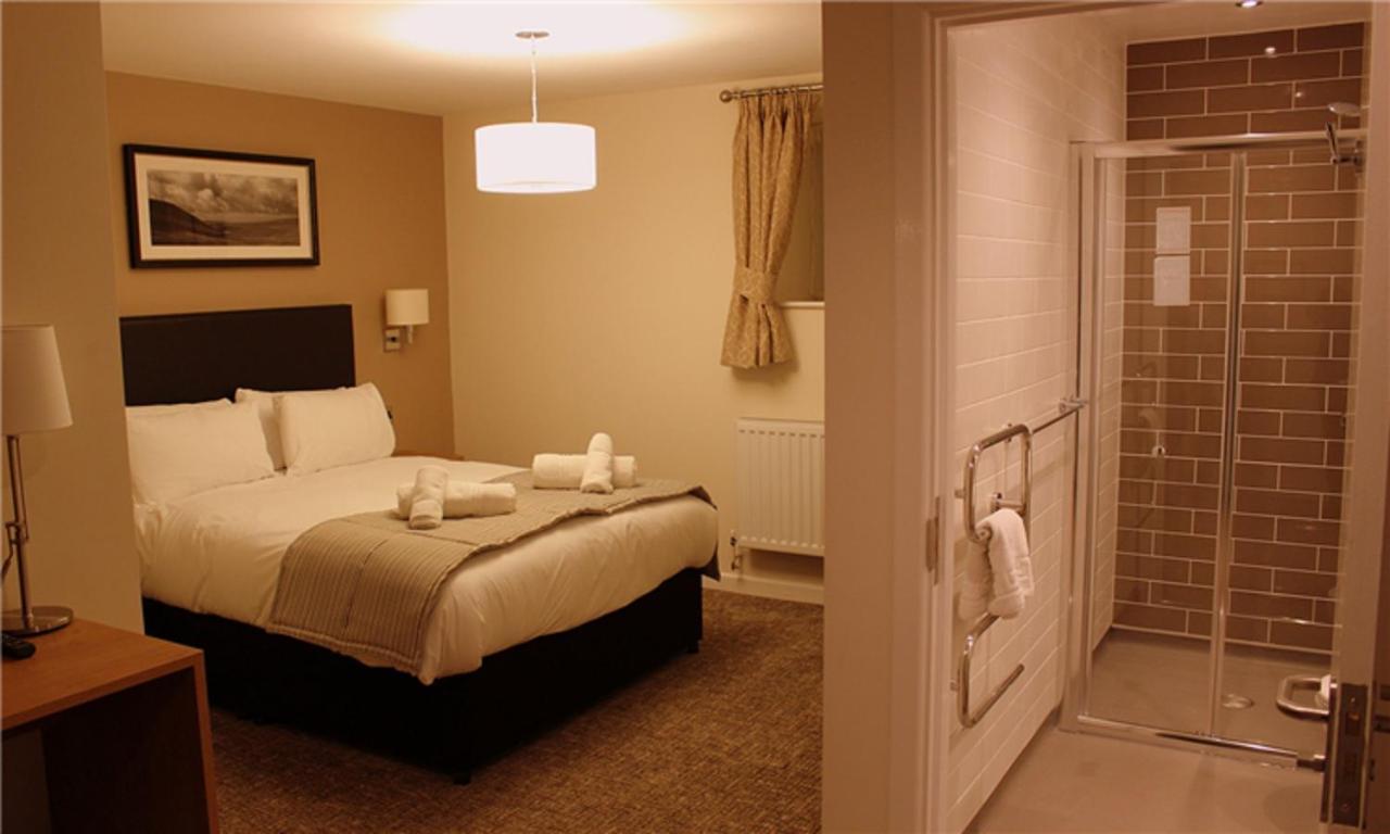 The Wellington Hotel Brecon Buitenkant foto